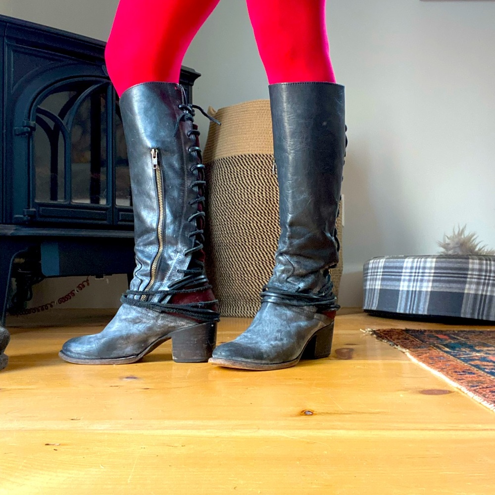 Freebird COAL boots in black